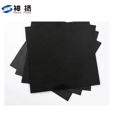 Feuilles de fibre de carbone noire mate